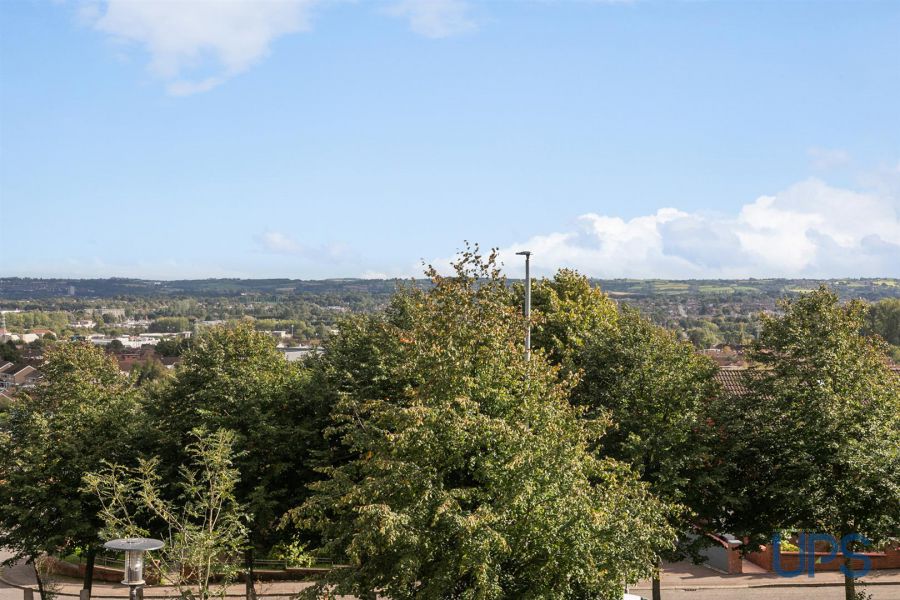 Apt 10, Pinetree Court 157 Glen Road