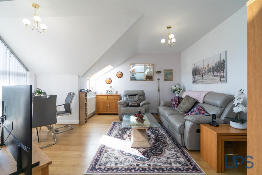 Apt 10, Pinetree Court 157 Glen Road