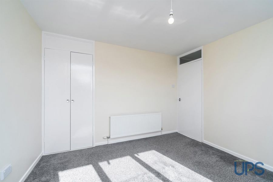 6 Whin Park