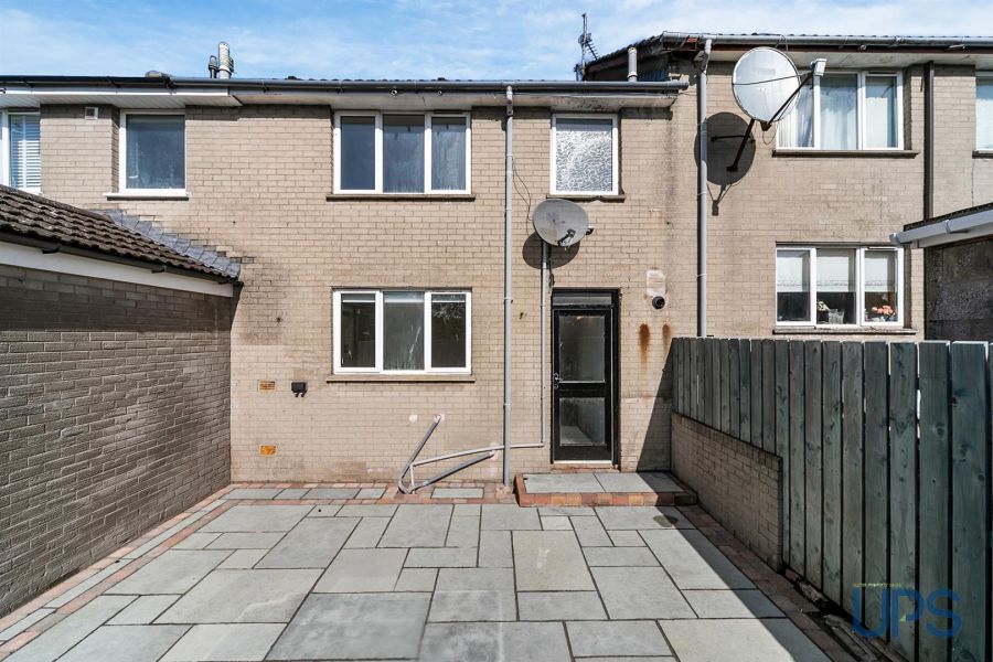 6 Whin Park