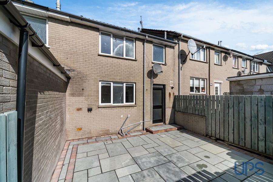 6 Whin Park