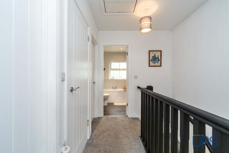 4 Forest Lane, Off Forest Park