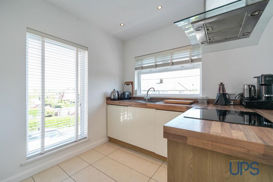 73 Upper Dunmurry Lane