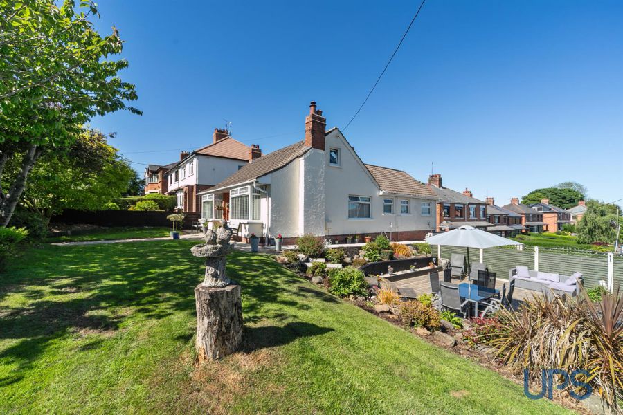 73 Upper Dunmurry Lane