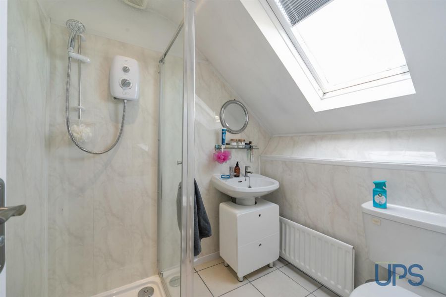 73 Upper Dunmurry Lane