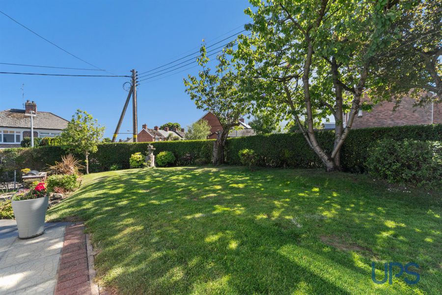 73 Upper Dunmurry Lane