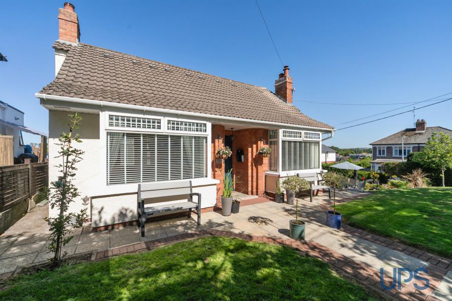 73 Upper Dunmurry Lane