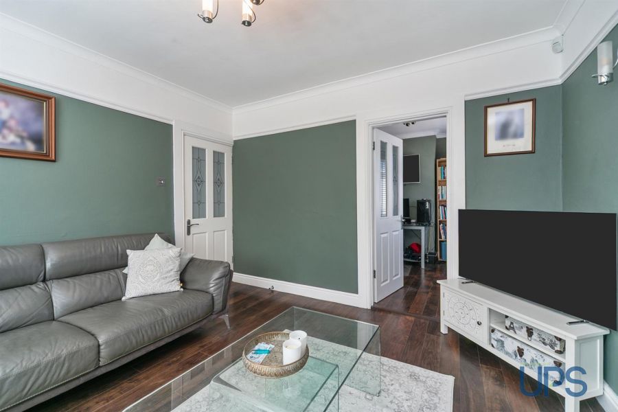 73 Upper Dunmurry Lane