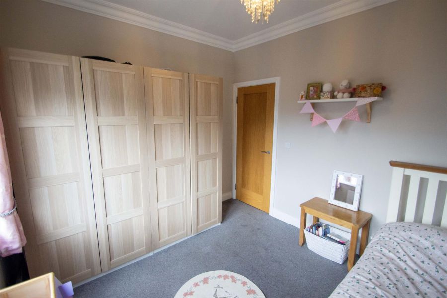 31 Eaton Park