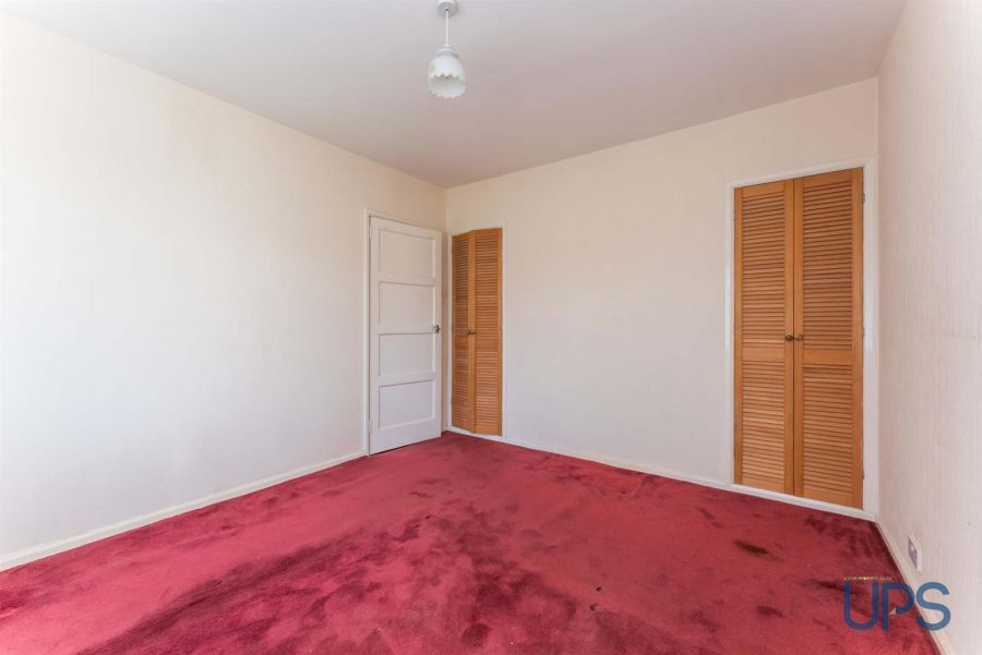 22 Riverdale Park West