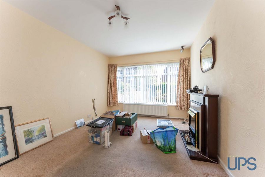 22 Riverdale Park West