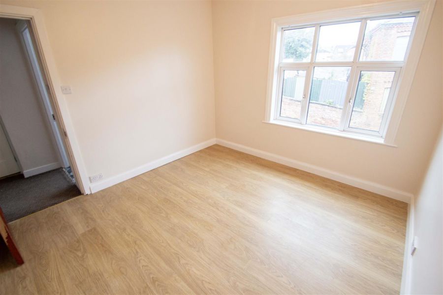 78 Upper Dunmurry Lane