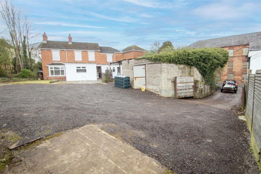 78 Upper Dunmurry Lane 78 Upper Dunmurry Lane