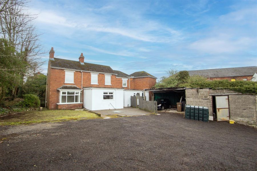 78 Upper Dunmurry Lane 78 Upper Dunmurry Lane