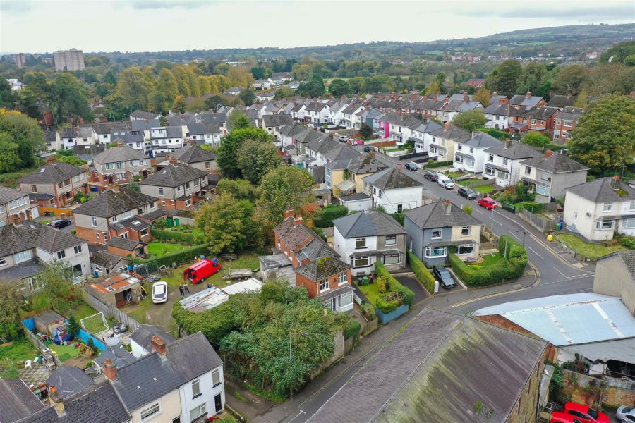 78 Upper Dunmurry Lane 78 Upper Dunmurry Lane