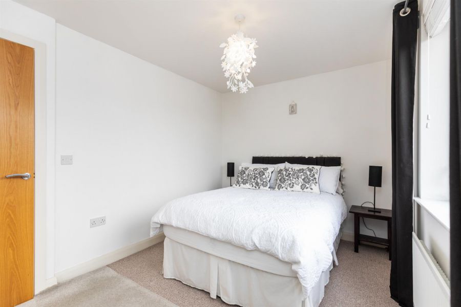 Apt 15 1A Mayfield Square