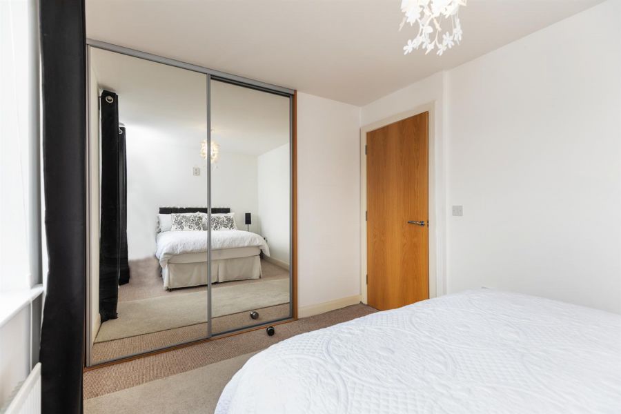 Apt 15 1A Mayfield Square