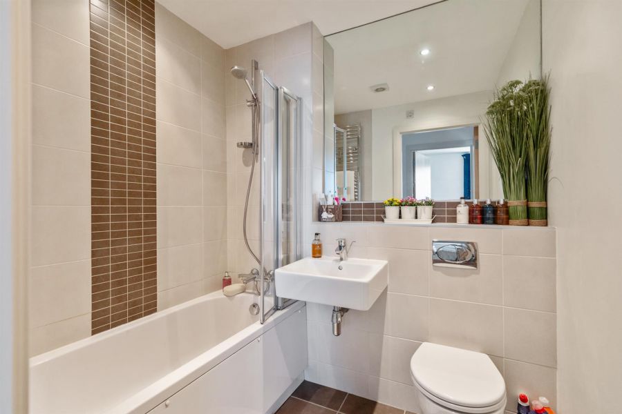 Apt 15 1A Mayfield Square