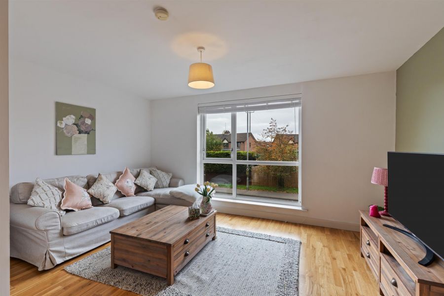 Apt 15 1A Mayfield Square