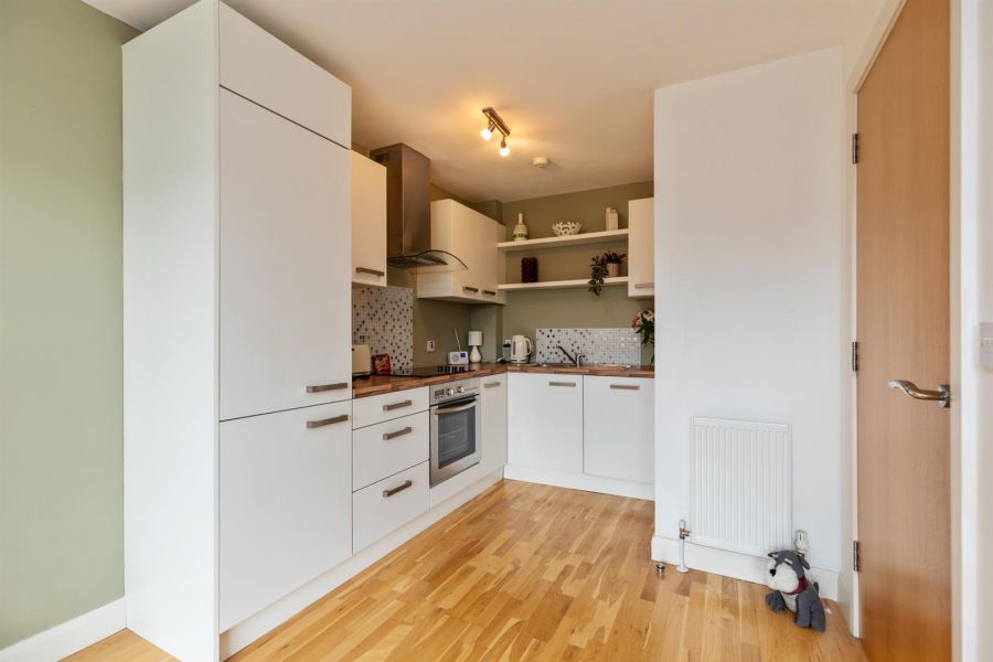 Apt 15 1A Mayfield Square