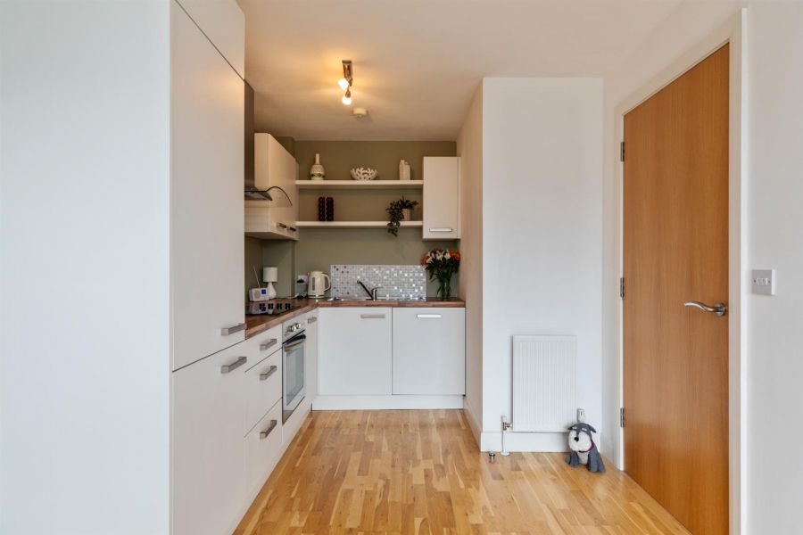 Apt 15 1A Mayfield Square