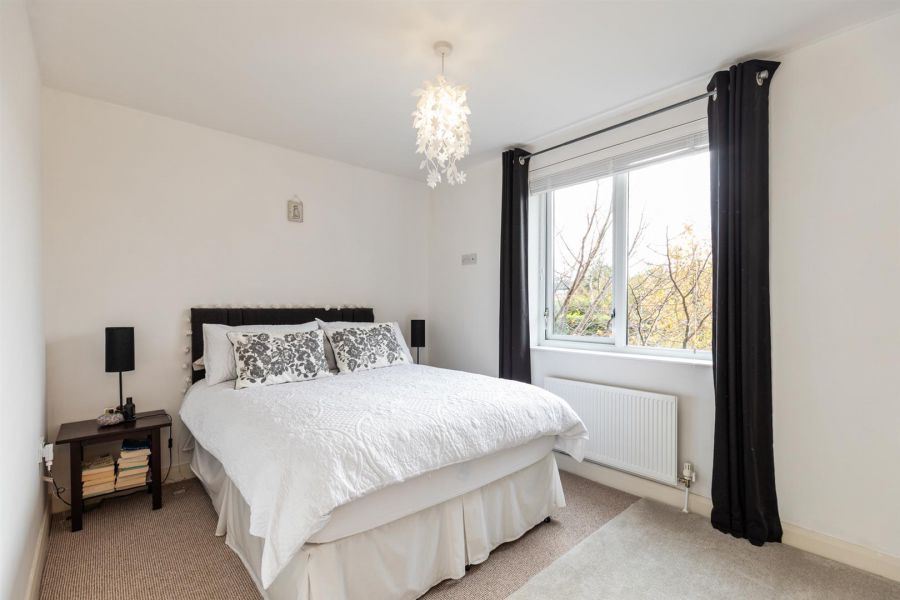 Apt 15 1A Mayfield Square