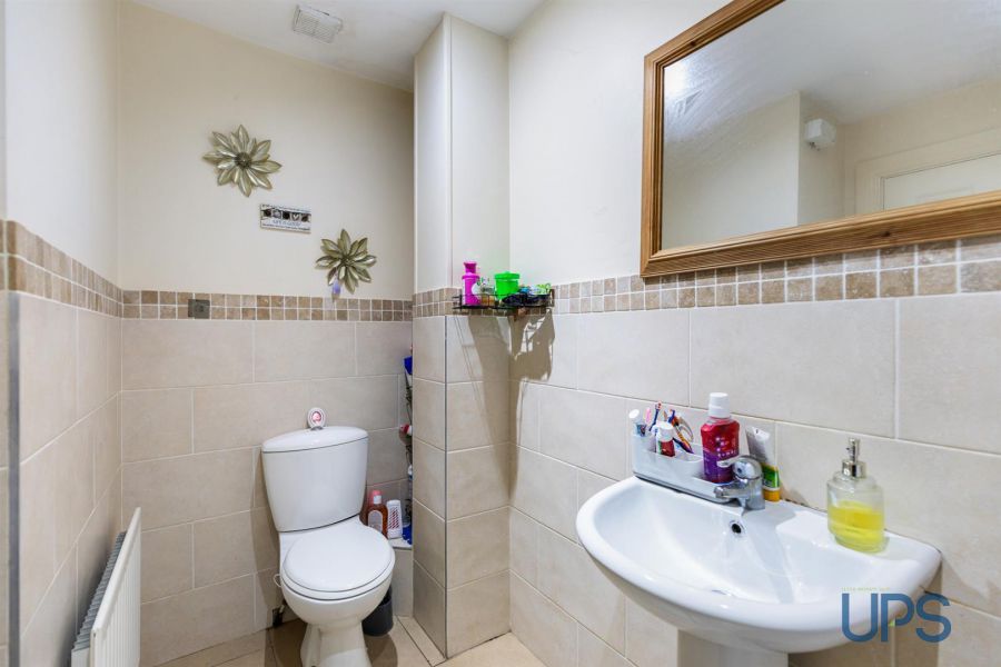 Apt 15 Casement Manor 91 -93 Andersonstown Road Apt 15 Casement Manor 91 -93 Andersonstown Road
