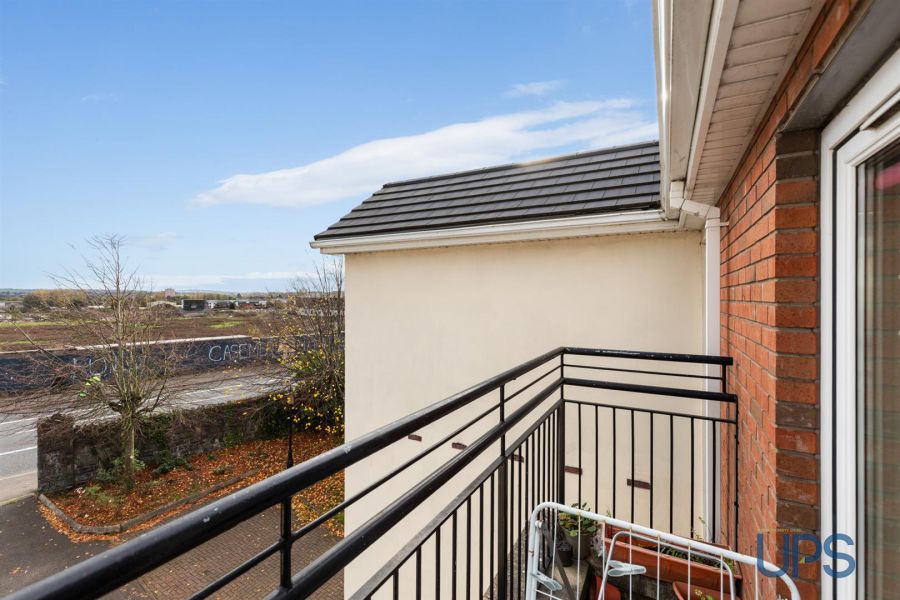 Apt 15 Casement Manor 91 -93 Andersonstown Road Apt 15 Casement Manor 91 -93 Andersonstown Road