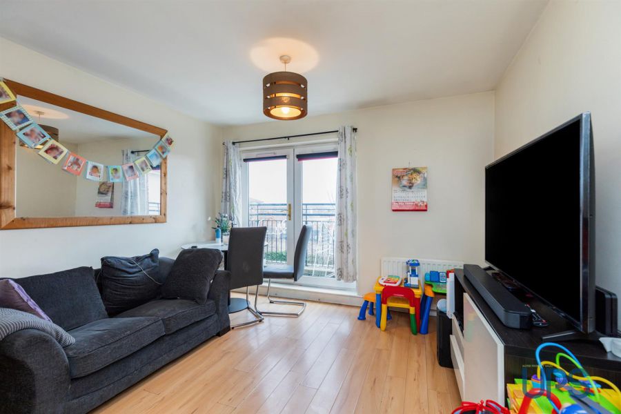 Apt 15 Casement Manor 91 -93 Andersonstown Road Apt 15 Casement Manor 91 -93 Andersonstown Road