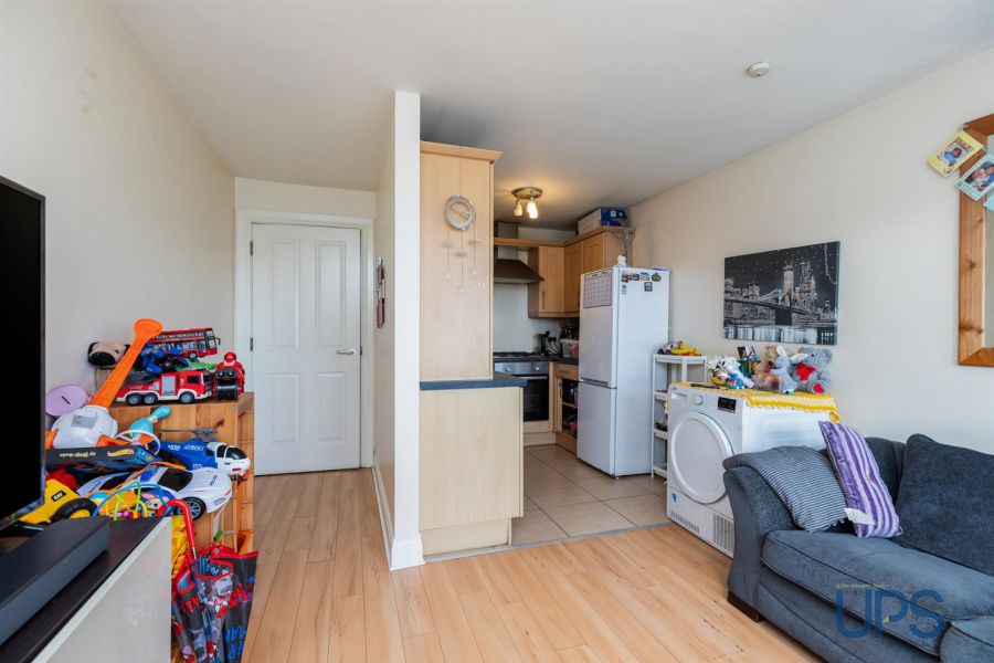 Apt 15 Casement Manor 91 -93 Andersonstown Road Apt 15 Casement Manor 91 -93 Andersonstown Road