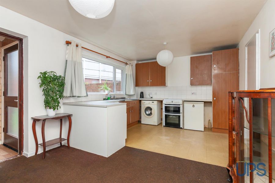 13 Finn Square 13 Finn Square