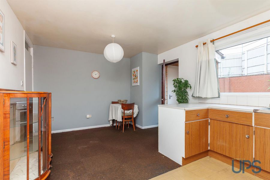 13 Finn Square 13 Finn Square