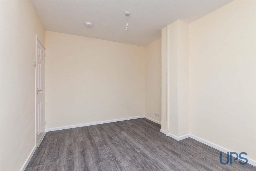 53 Riverdale Gardens