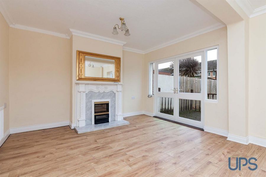 53 Riverdale Gardens