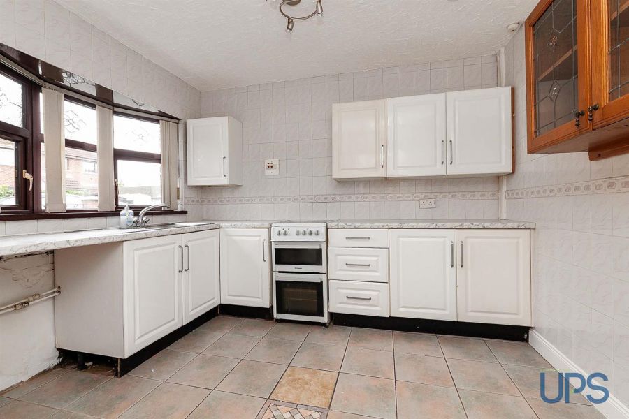 53 Riverdale Gardens