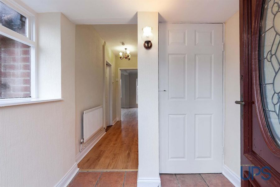 53 Riverdale Gardens