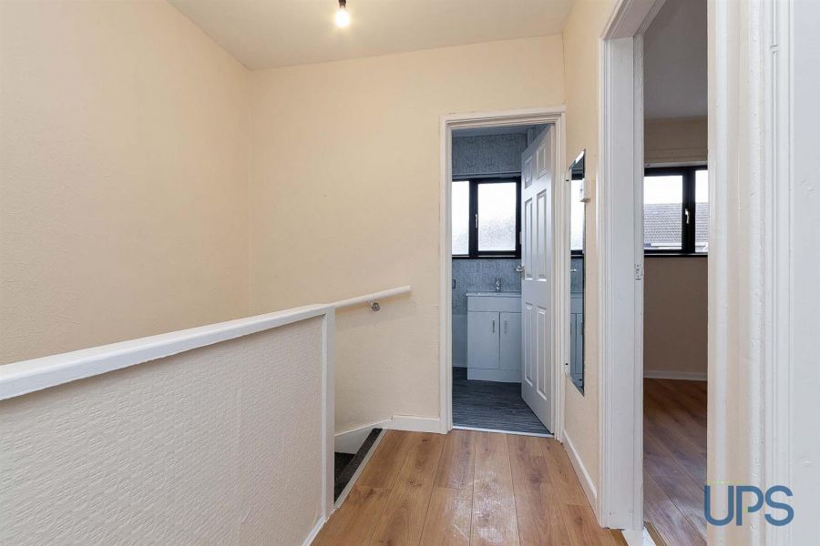 53 Riverdale Gardens