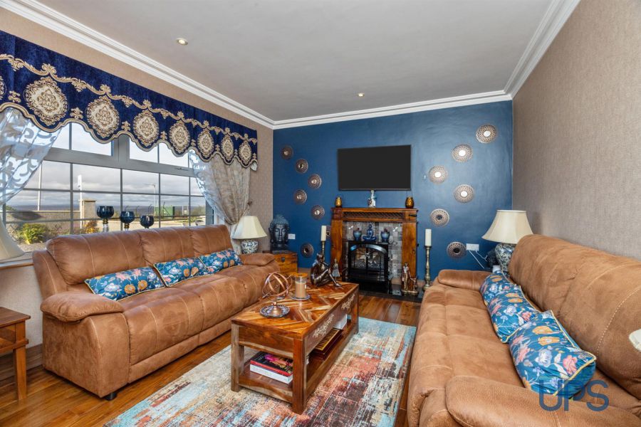 Large Detached House with Annex, 32 Derrymore Road Large Detached House with Annex, 32 Derrymore Road
