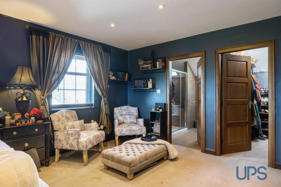 Large Detached House with Annex, 32 Derrymore Road Large Detached House with Annex, 32 Derrymore Road