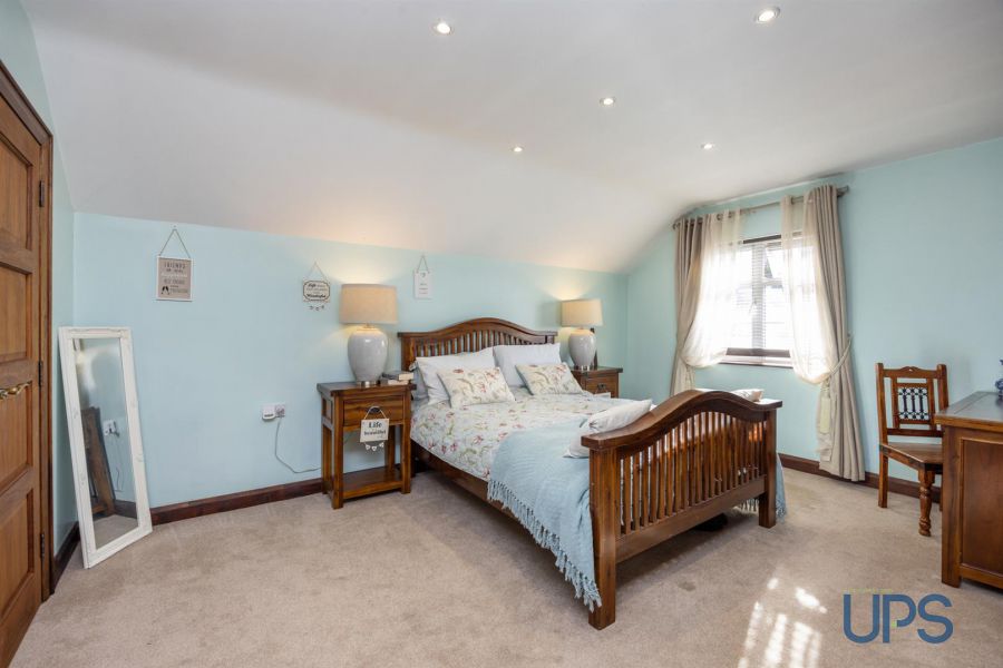 Large Detached House with Annex, 32 Derrymore Road Large Detached House with Annex, 32 Derrymore Road