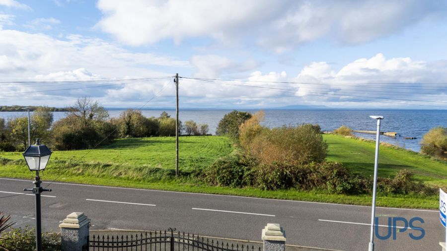 Large Detached House with Annex, 32 Derrymore Road Large Detached House with Annex, 32 Derrymore Road