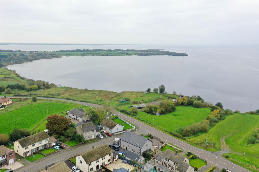 Large Detached House with Annex, 32 Derrymore Road Large Detached House with Annex, 32 Derrymore Road