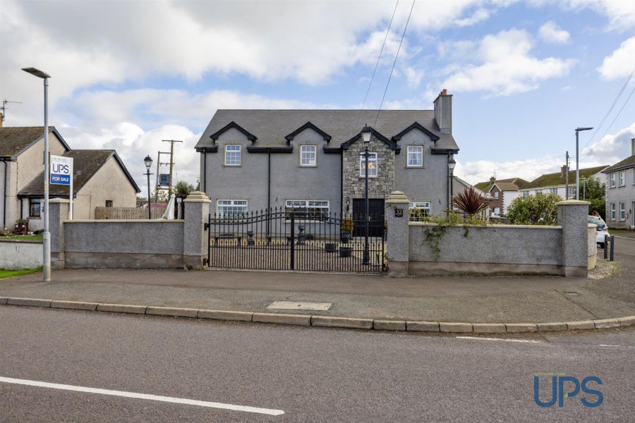 Large Detached House with Annex, 32 Derrymore Road