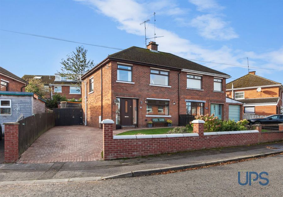 22 Brooke Crescent 22 Brooke Crescent