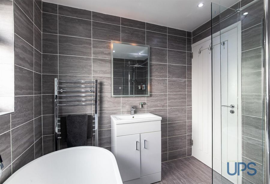 22 Brooke Crescent 22 Brooke Crescent