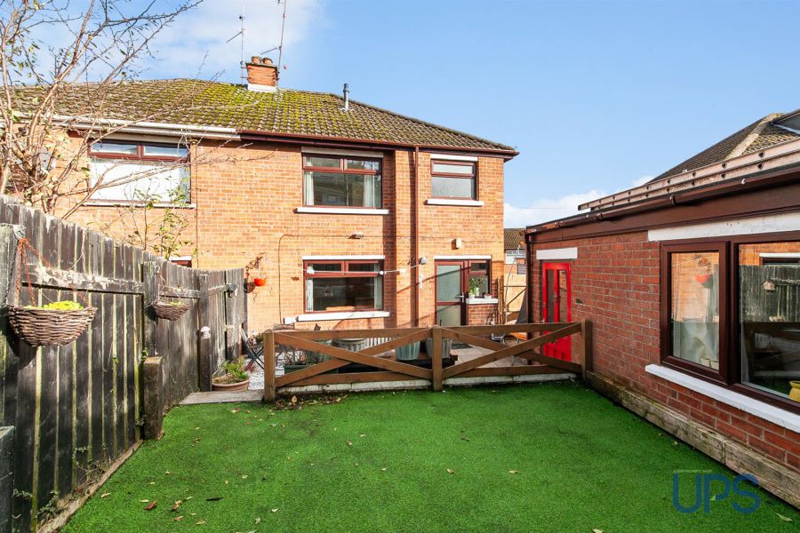 22 Brooke Crescent 22 Brooke Crescent