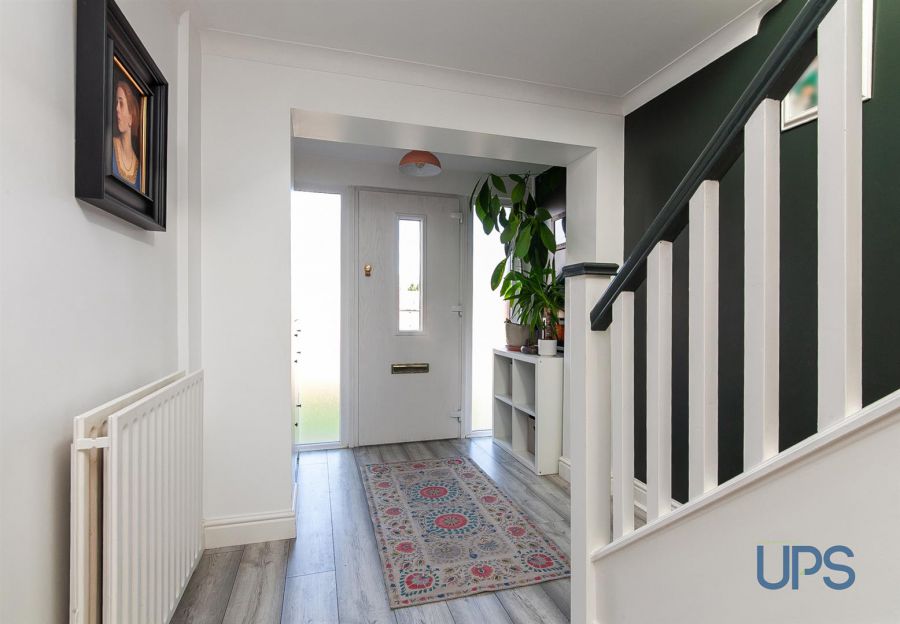 22 Brooke Crescent 22 Brooke Crescent