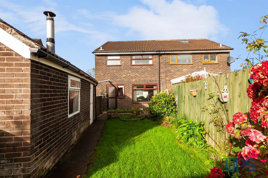 77 Orchardville Crescent