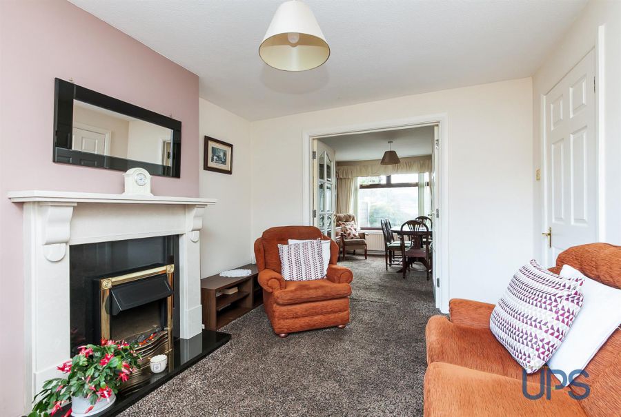 77 Orchardville Crescent