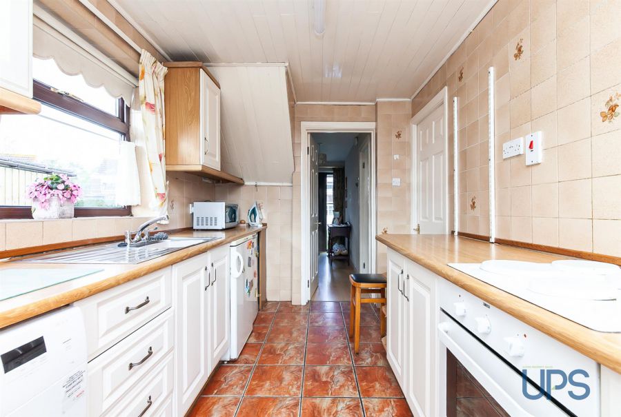 77 Orchardville Crescent 77 Orchardville Crescent